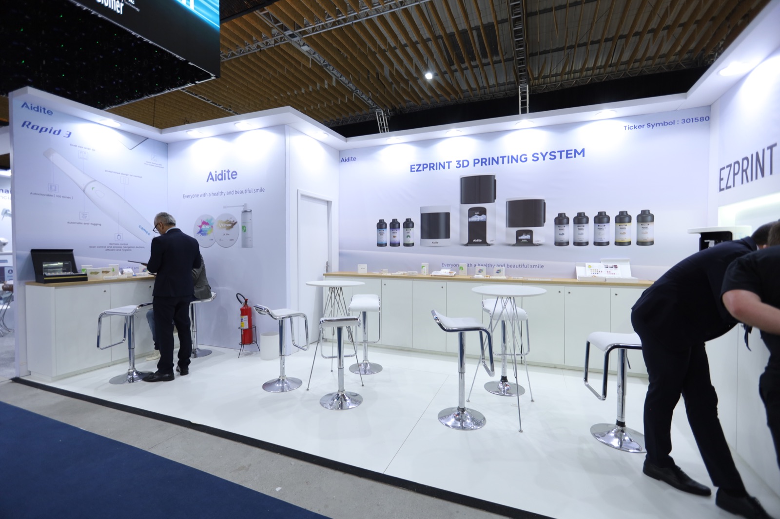 Feira Comercial do 7º Congresso Clínica — foto 8